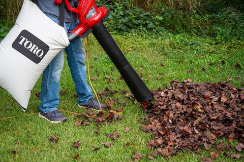 How do you choose a good leaf blower? 