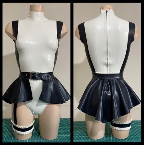 Sexy Latex Maid Outfit 🤍🖤🧹