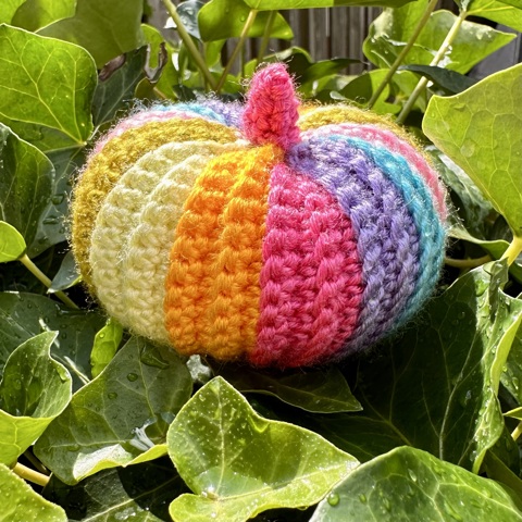 Free pattern Rainbow pumpkin