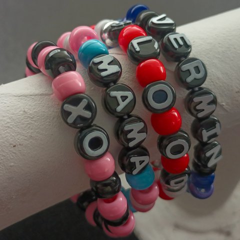 5 Assorted Kandi Bead Bracelets - Alysonlasley's Ko-fi Shop - Ko