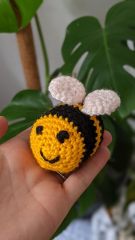 Bee Amigurumi