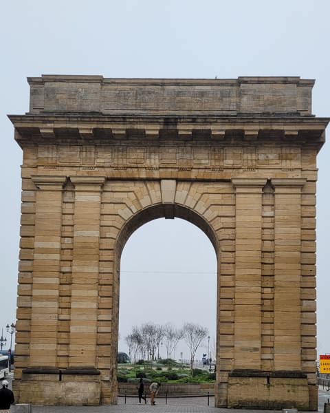 Roman Arch - Bordeaux Porte de Bourgogne 2024