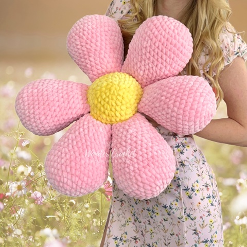 No-Sew Flower Pillow Pattern