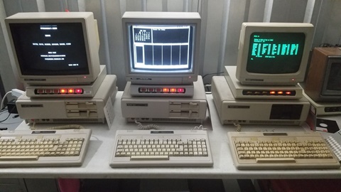 Some Tandy 1000 chilling about