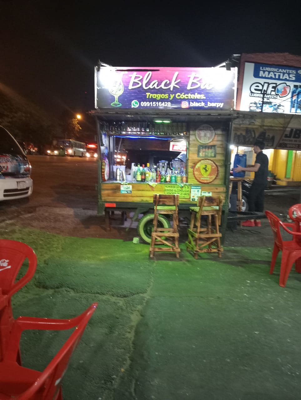 Street bar in San Lorenzo