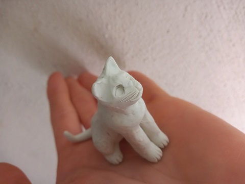 cat sculpture 