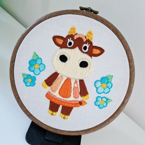 Patty embroidery hoop 