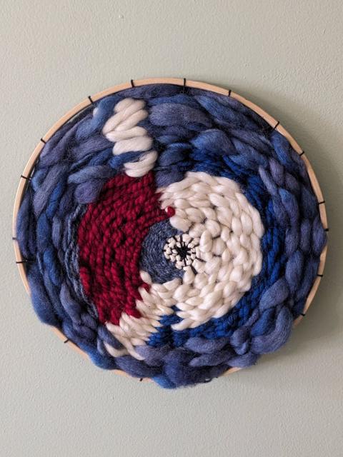 Weaving in the Round