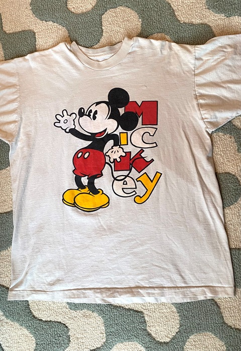 White Mickey tee (099) - She.go's Ko-fi Shop - Ko-fi ️ Where creators ...