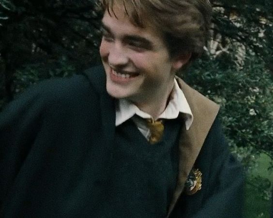 You fell for Cedric Diggory an Angst playlist