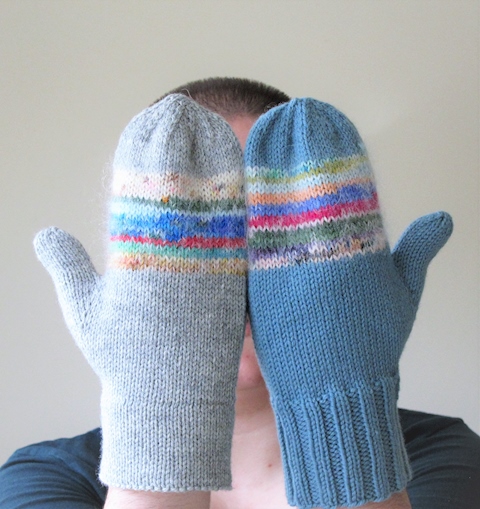 Magpie Mittens Free pattern on Ravelry