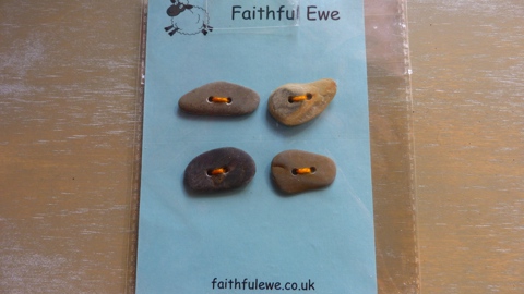 slate buttons set of 4 - faithful ewe knitting podcast's Ko-fi Shop ...