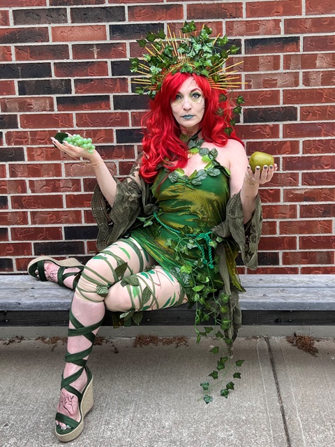 Green Goddess Poison Ivy - Ko-fi.com - Ko-fi ️ Where creators get ...