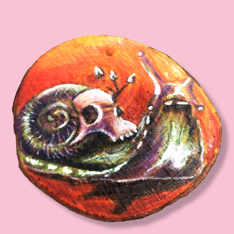 Skull snail - orange. 