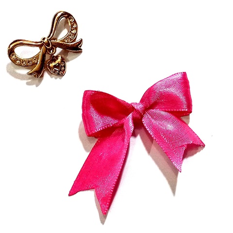 A beautiful 😍 ribbon bow 🎀